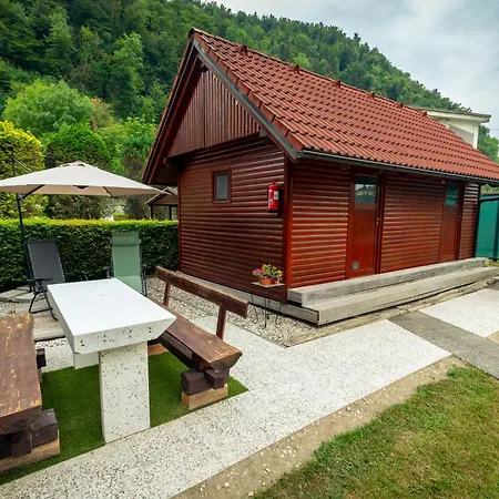 Pocitniska Hiska Pod Skalco Feriehus Kamnik
