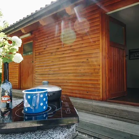 Pocitniska Hiska Pod Skalco *