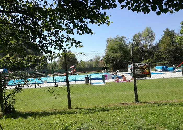 Pocitniska Hiska Pod Skalco