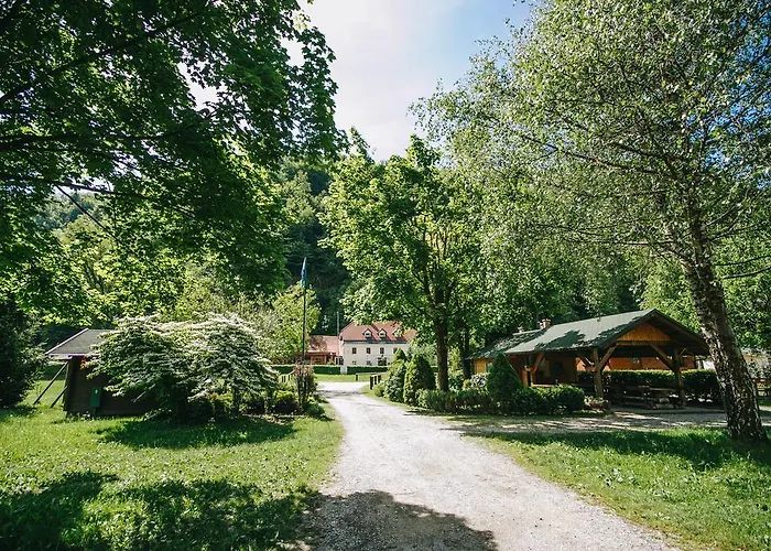 Pocitniska Hiska Pod Skalco Feriehus *